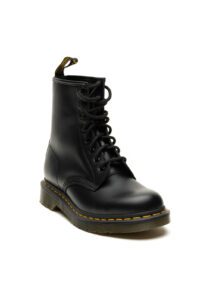 AI24-dr20martens-11822006BLACK_1_P.jpg