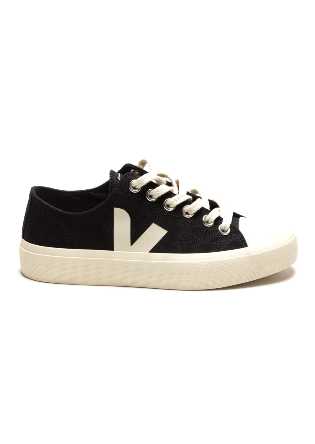 PE23-veja-PLW0101397BLACK20PIERRE.jpg