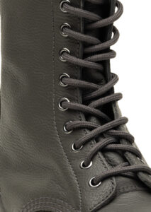 AI24-dr20martens-31701029GUNMETAL_8_P.jpg