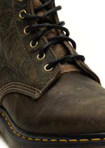 AI24-dr20martens-31872777DARK20KHAKI_8_P.jpg