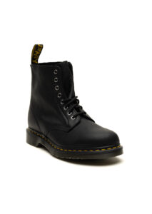 AI24-dr20martens-31981001BLACK_1_P.jpg