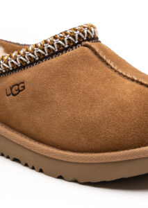 AI24-ugg-1019066KCHE_8_P.jpg