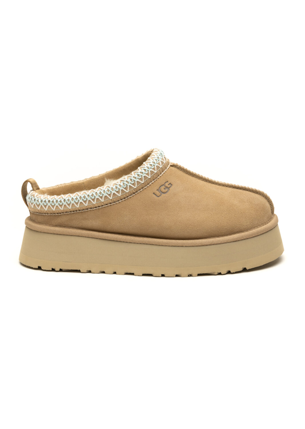 AI24-ugg-1122553SAN.jpg