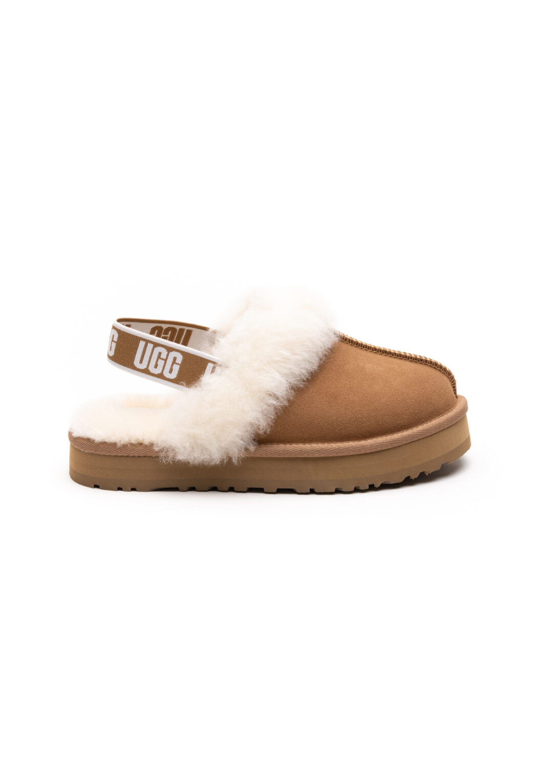 AI24-ugg-1130395KCHE.jpg