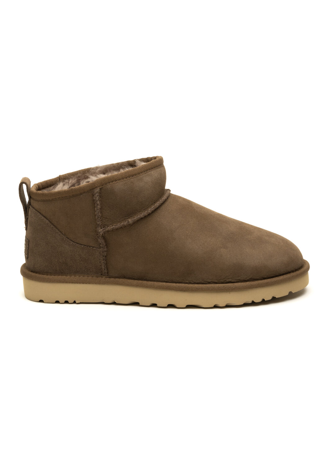 AI24-ugg-1137391HCK.jpg