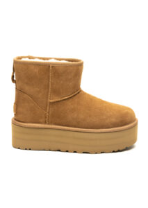 AI23-ugg-1134991CHE.jpg