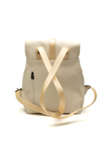 AI24-rains-BUCKET20BACKPACK2013040DDUN_3_P.jpg