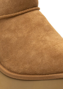 AI24-ugg-1158311CHE_8_P.jpg