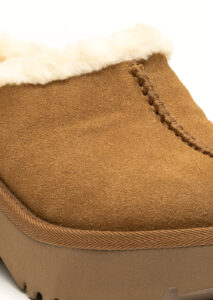 AI24-ugg-1162510CHE_8_P.jpg